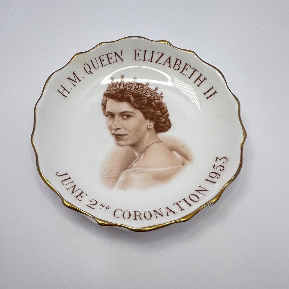 Vintage Queen Elizabeth II Coronation Plate 1953 Souvenir Tuscan Fine Bone China